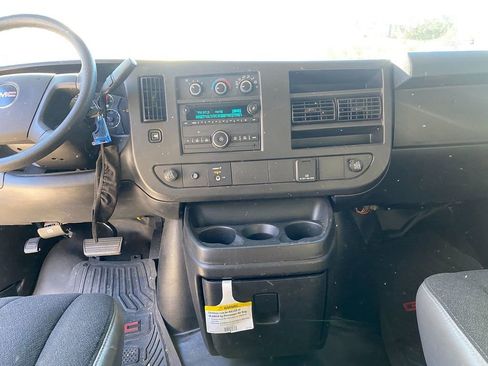 Used 2020 GMC Savana 2500 Work Van w/ Driver Convenience Package image 22