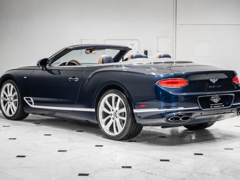 Used 2021 Bentley Continental GT AWD/4WD image 3