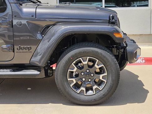 New 2026 Jeep Gladiator Mojave AWD/4WD image 6