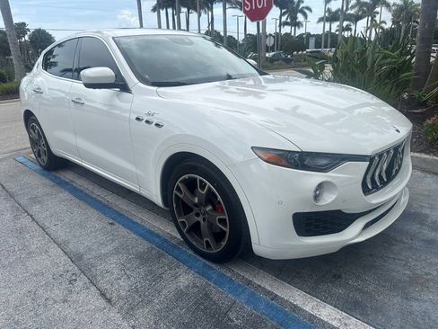Used 2023 Maserati Levante GT AWD/4WD image 1