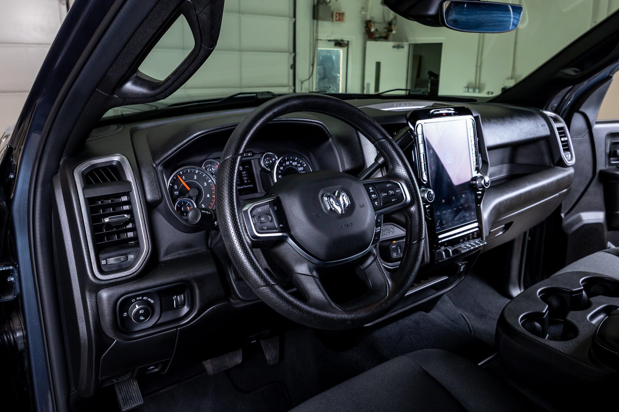 Used 2025 RAM 2500 Tradesman AWD/4WD image 15