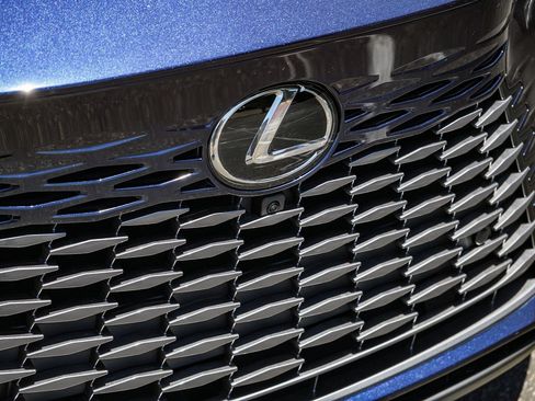 New 2026 Lexus RX 350h AWD/4WD image 9