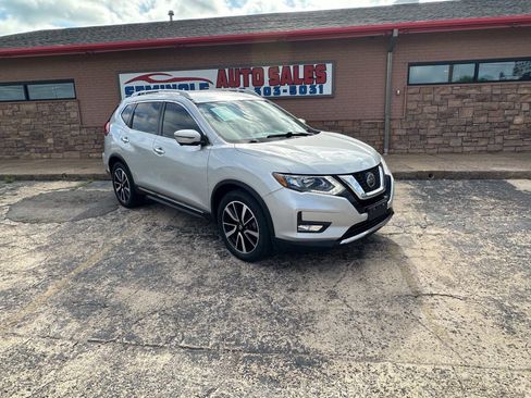 Used 2019 Nissan Rogue SL FWD image 2