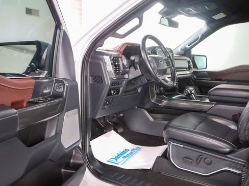 Used 2023 Ford F150 Lariat image 4