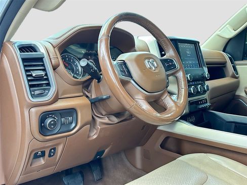 Used 2020 RAM 1500 Laramie RWD image 9