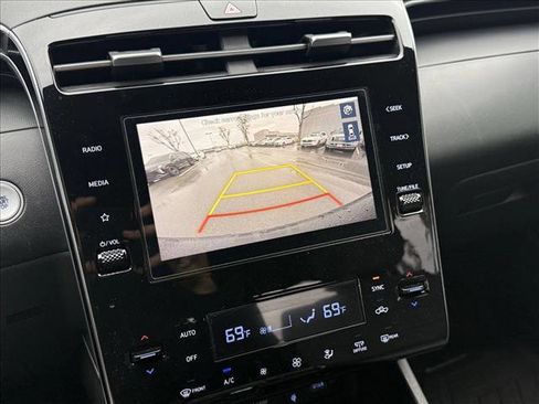 Used 2022 Hyundai Santa Cruz SEL Premium image 12