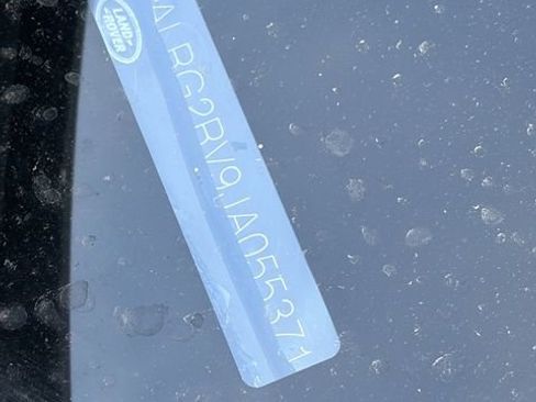 Used 2018 Land Rover Discovery SE image 10