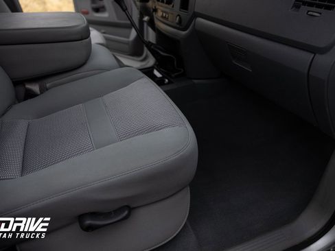 Used 2009 Dodge Ram 2500 Truck SLT w/ Popular Equipment Group image 16