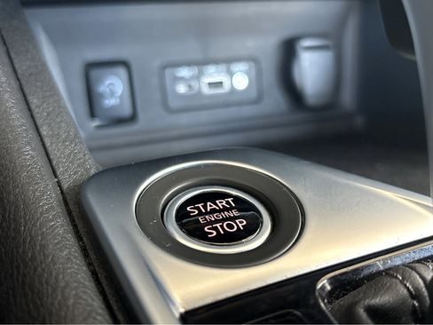 Used 2025 Nissan Sentra SV w/ All-Weather Package image 5