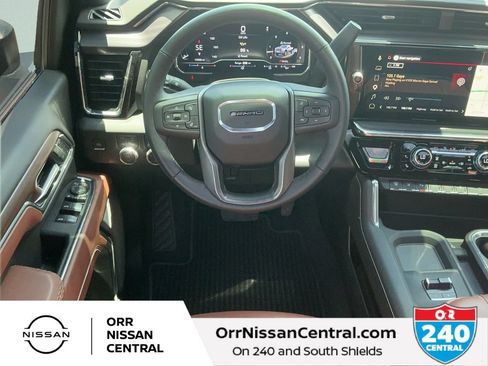 Used 2025 GMC Sierra 2500 Denali Ultimate AWD/4WD image 14
