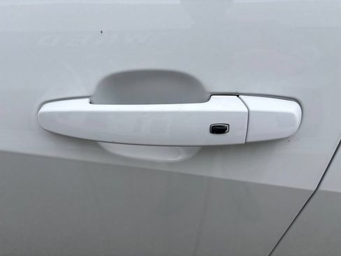 Used 2024 Chevrolet Malibu LT FWD image 13