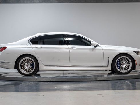 Used 2022 BMW ALPINA B7 xDrive AWD/4WD image 56