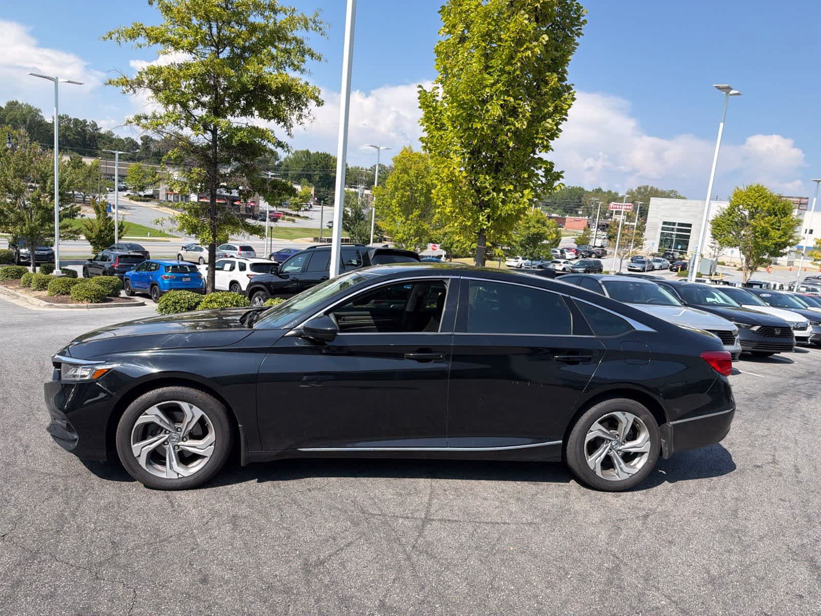 Used 2018 Honda Accord EX image 7
