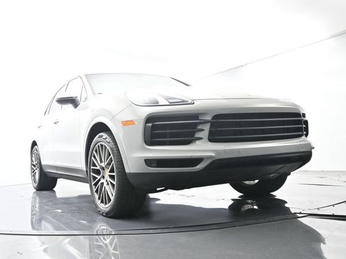 Certified 2023 Porsche Cayenne Platinum Edition AWD/4WD image 56