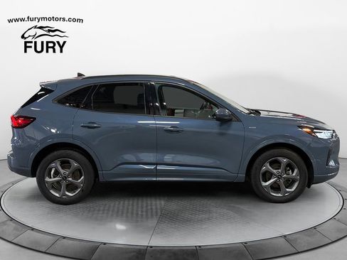 Used 2023 Ford Escape ST-Line Select w/ Tech Pack #2 AWD/4WD image 2