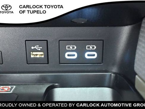 Used 2025 Toyota Camry SE w/ Convenience Package FWD image 35