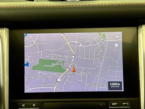 Used 2018 Porsche Macan S image 15