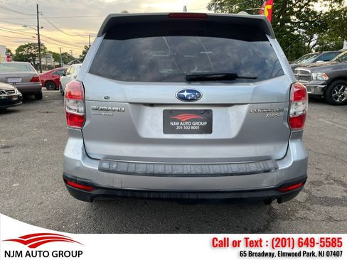 Used 2016 Subaru Forester 2.5i Limited AWD/4WD image 9