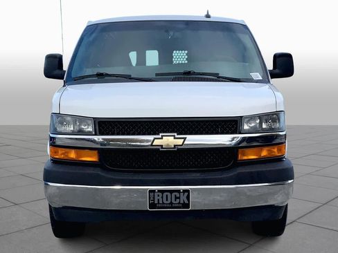 Used 2021 Chevrolet Express 2500 w/ Driver Convenience Package image 3