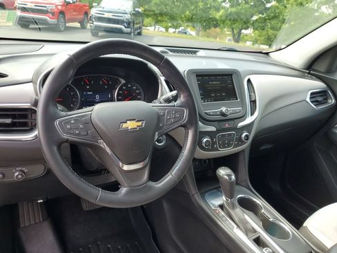 Used 2019 Chevrolet Equinox LT FWD image 8