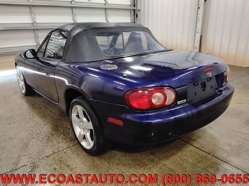 Used 2003 MAZDA MX-5 Miata image 6