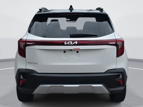 New 2026 Kia Seltos S image 6