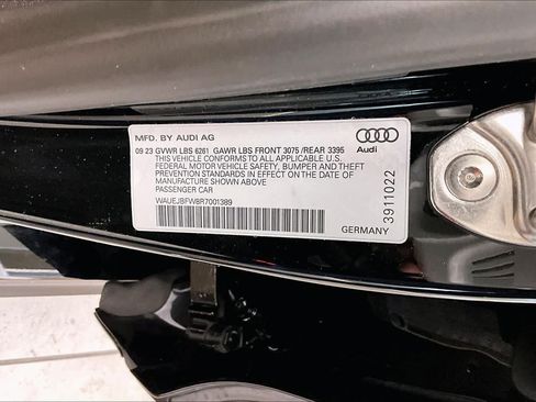 Used 2024 Audi e-tron GT Prestige AWD/4WD image 33