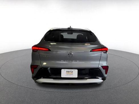 Used 2025 Buick Envista Sport Touring image 13