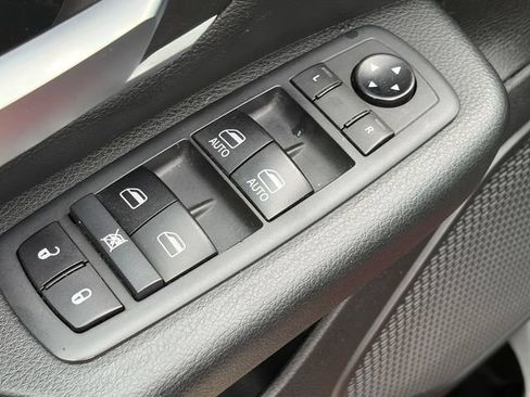 Used 2020 RAM 1500 Lone Star RWD image 19