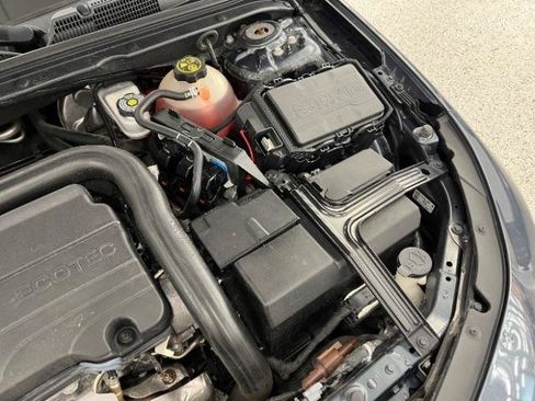 Used 2019 Chevrolet Malibu LT FWD image 35