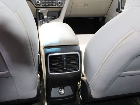 Used 2020 Kia Sportage LX image 29