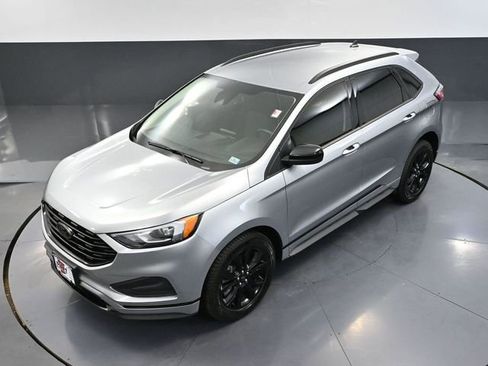 Used 2024 Ford Edge SE w/ Black Appearance Package AWD/4WD image 54