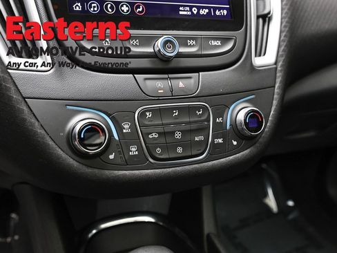 Used 2023 Chevrolet Malibu LT image 19