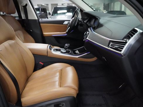 Used 2021 BMW X7 xDrive40i w/ Executive Package AWD/4WD image 36