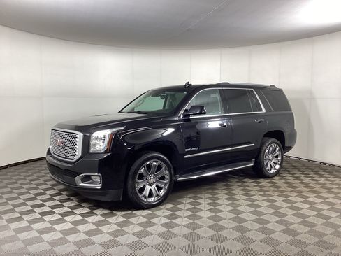 Used 2016 GMC Yukon Denali w/ Open Road Package AWD/4WD image 5