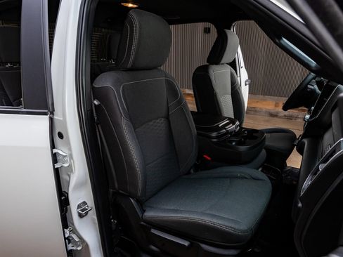 Used 2026 RAM 2500 Big Horn AWD/4WD image 31