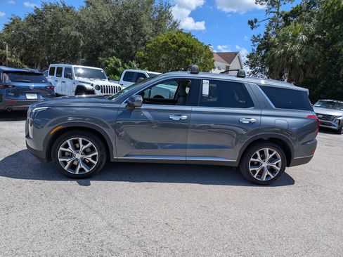 Used 2022 Hyundai Palisade SEL w/ Premium Package FWD image 7