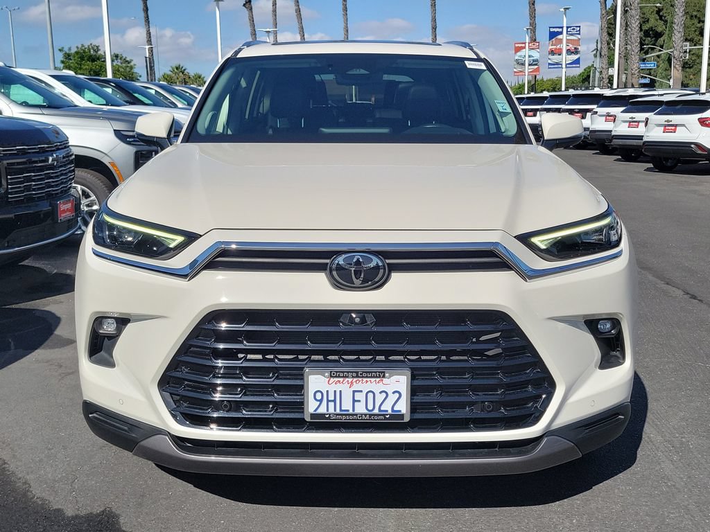 Used 2024 Toyota Grand Highlander AWD image 28