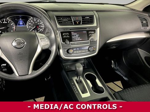 Used 2016 Nissan Altima 2.5 SV FWD image 9