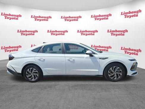 Used 2026 Hyundai Sonata Blue FWD image 2