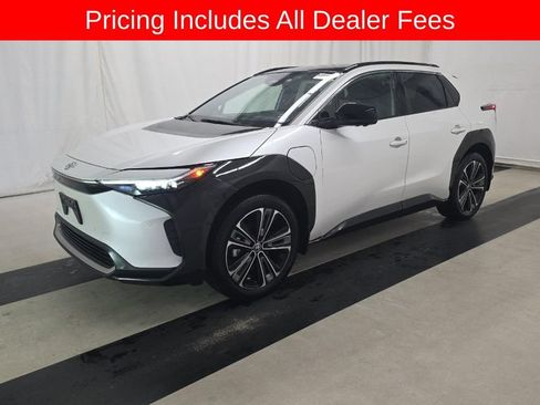 Used 2024 Toyota bZ4X AWD w/ Weather Package image 3