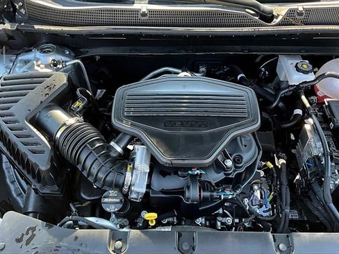 Used 2025 Chevrolet Blazer RS image 31