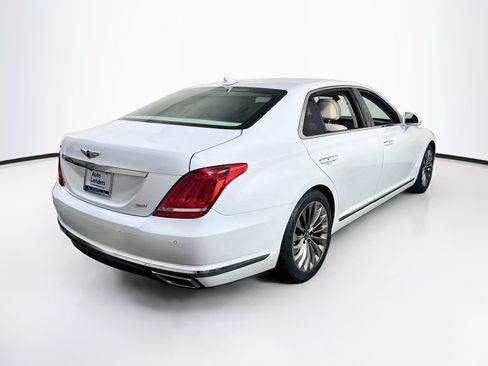 Used 2019 Genesis G90 3.3T Premium RWD image 5