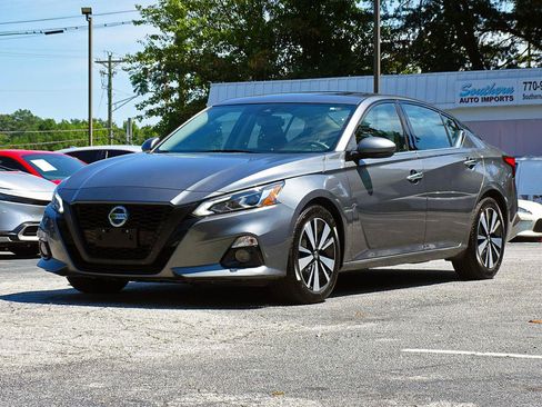Used 2020 Nissan Altima 2.5 SL FWD image 7