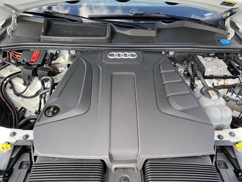 Used 2021 Audi Q7 2.0T Premium w/ Convenience Package image 32