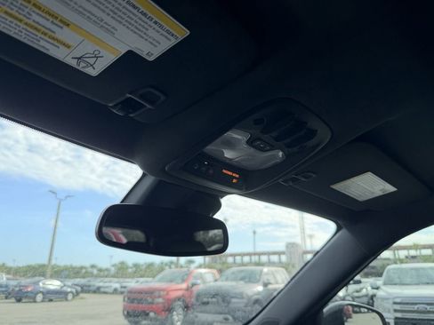 Used 2023 Chevrolet TrailBlazer RS w/ Sun and Liftgate Package image 35