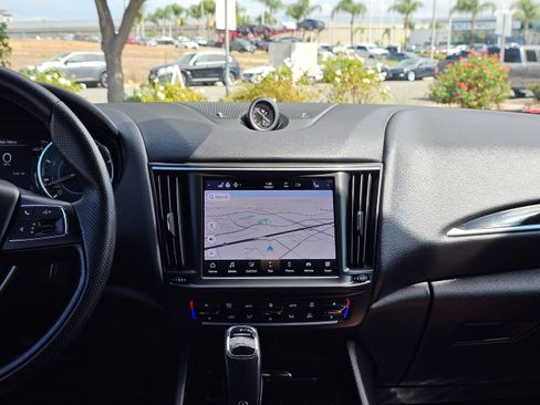 Used 2022 Maserati Levante GT image 26