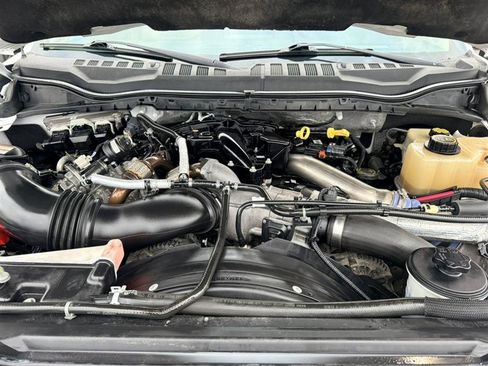 Used 2017 Ford F350 Lariat w/ Lariat Ultimate Package image 40