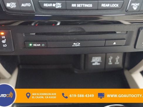 Used 2016 Honda Pilot Touring image 29