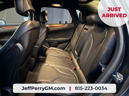 Used 2017 Lincoln MKC Reserve w/ Lincoln MKC Climate Package AWD/4WD image 13